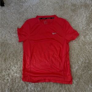 Nike Women's Red Short Sleeve Tee